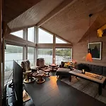 Lunvik - Flott Ved Nysaetervatnet