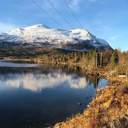 Lunvik - Flott Ved Nysaetervatnet Nyaraló *