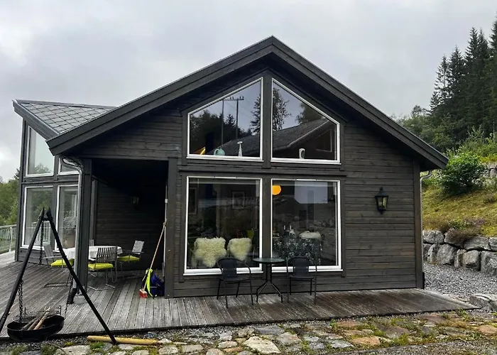 Lunvik - Flott Ved Nysaetervatnet Sykkylven