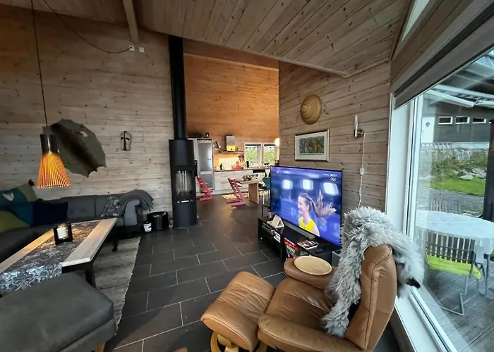 Lunvik - Flott Ved Nysaetervatnet Сasa de vacaciones Sykkylven